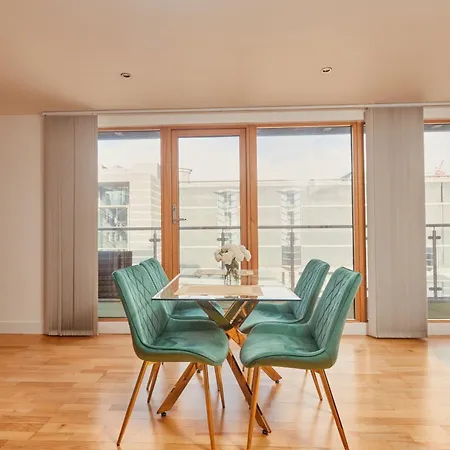 Central Leeds Dock Apt, Free Secure Parking! 2 Bed Экстерьер фото