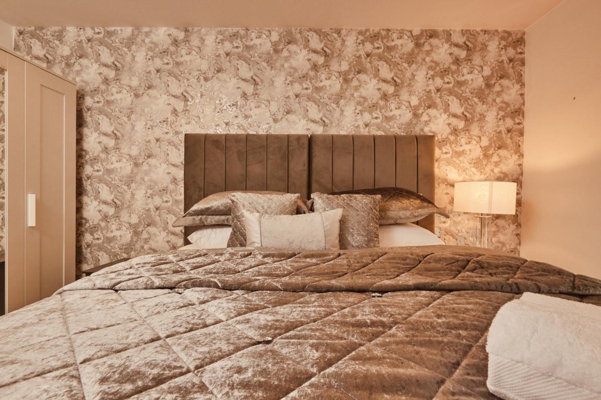 Апартаменты Leeds Dock Apt, Free Secure Parking! 2 Bed Лидс