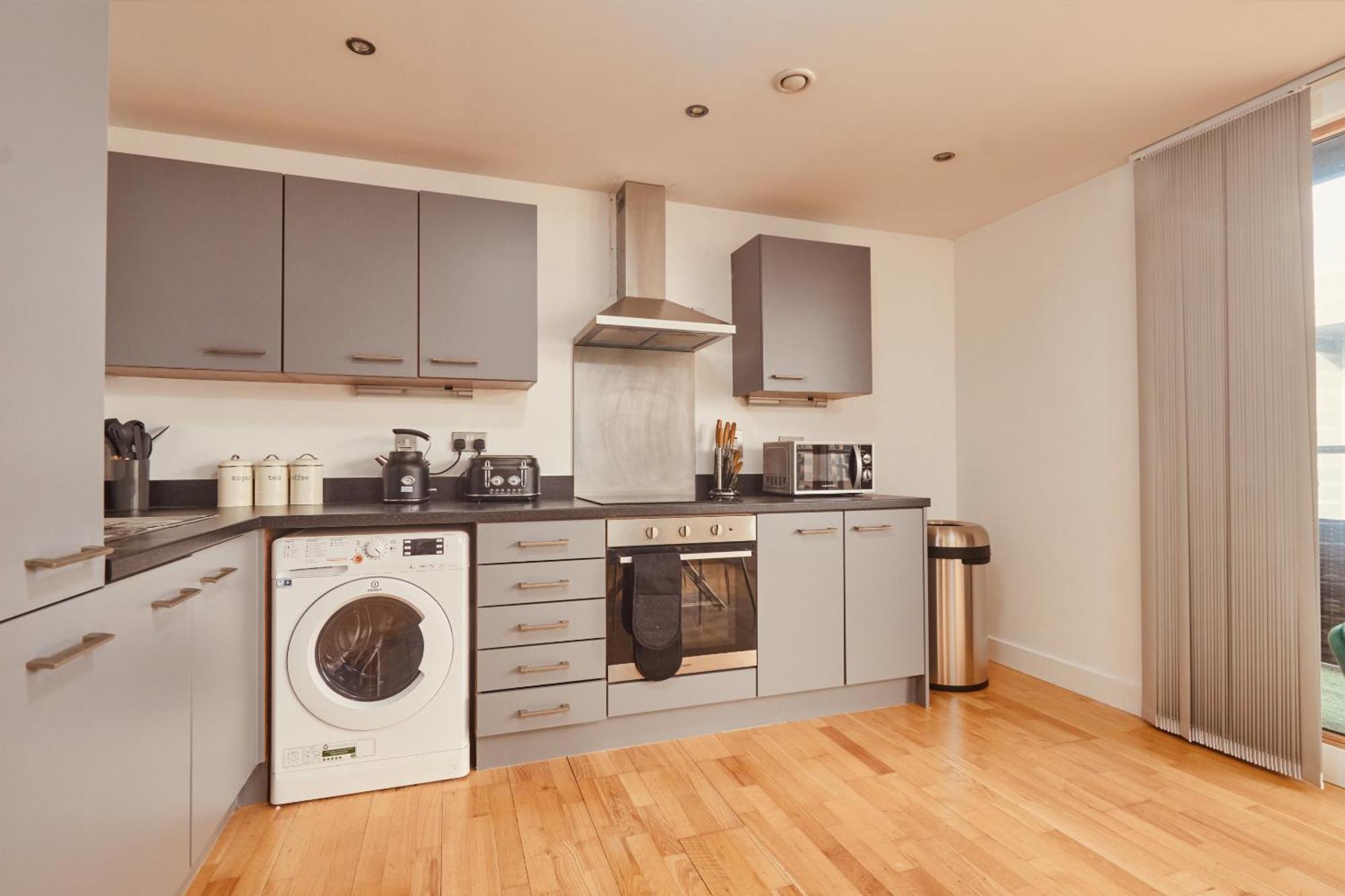Leeds Dock Apt, Free Secure Parking! 2 Bed Apartment